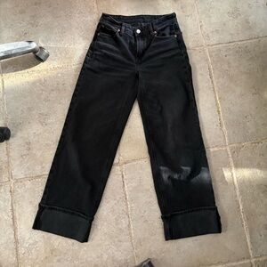 American Eagle Outfitters Black Cropped Wide-Leg Jeans with Rolled Cuffs